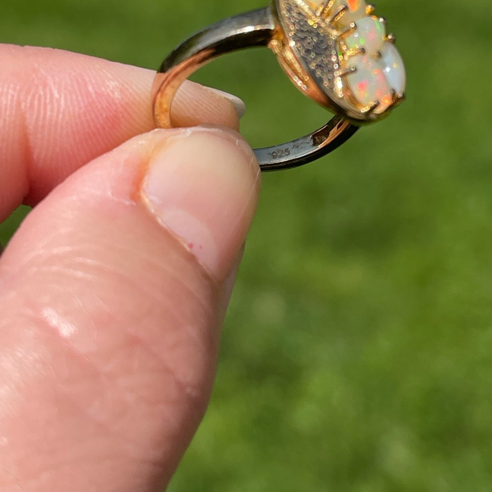 Ethiopian Welo Opal ring - Picture 6 of 7